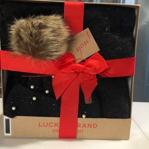 Lucky Brand Black Scarf and Hat Set